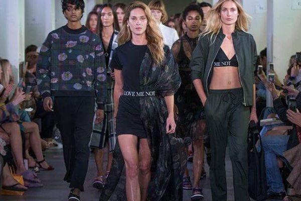 300419-holtzweiler-at-copenhagen-fashion-week-696x482 - copia
