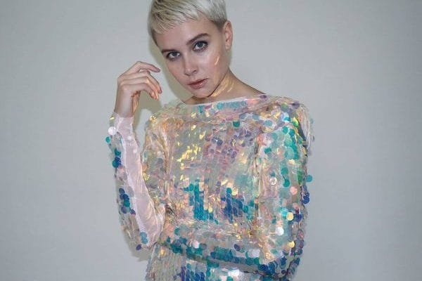 Leeda coloursequin