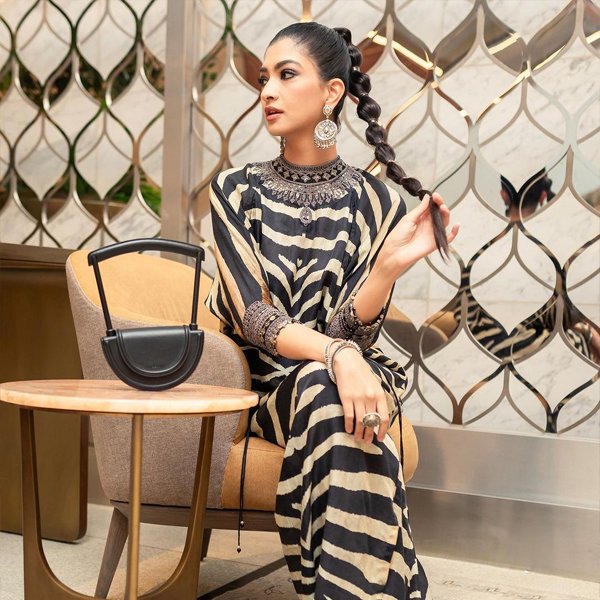 Hanna Khan2