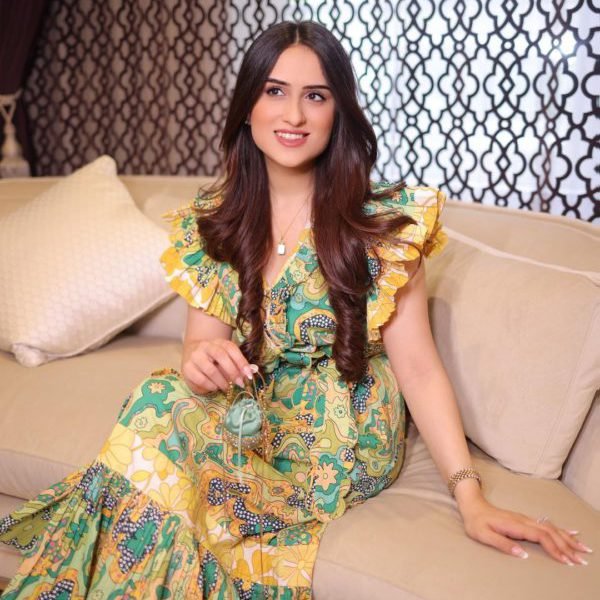 nikita vasdev, rosantica