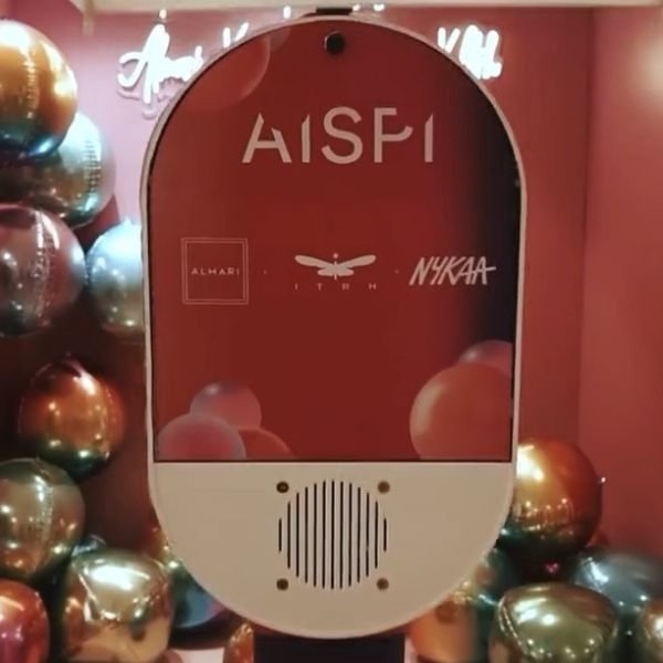 Press - 600 x 600 (4)