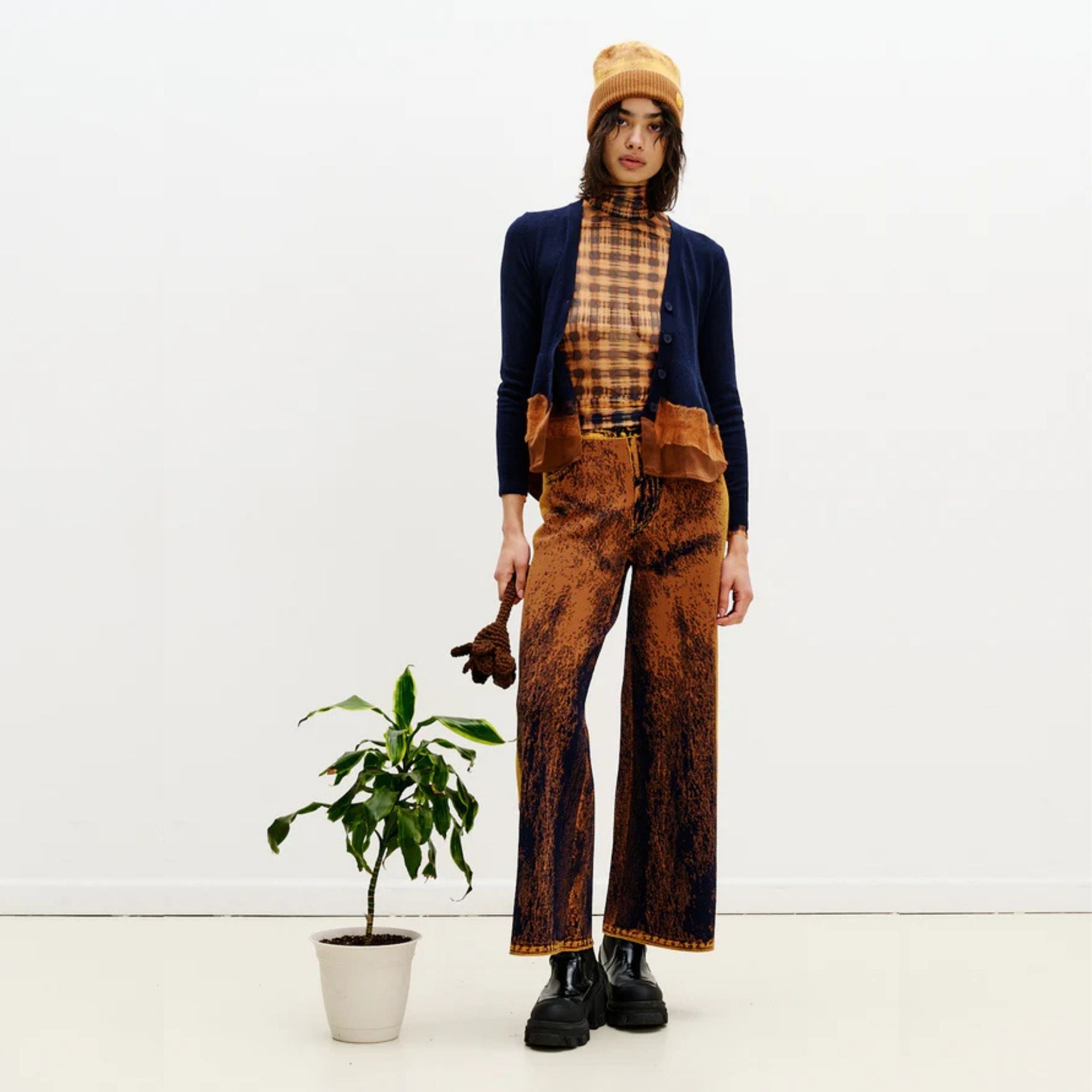 Gwenda Needle Punch Cardigan - Brown & Navy