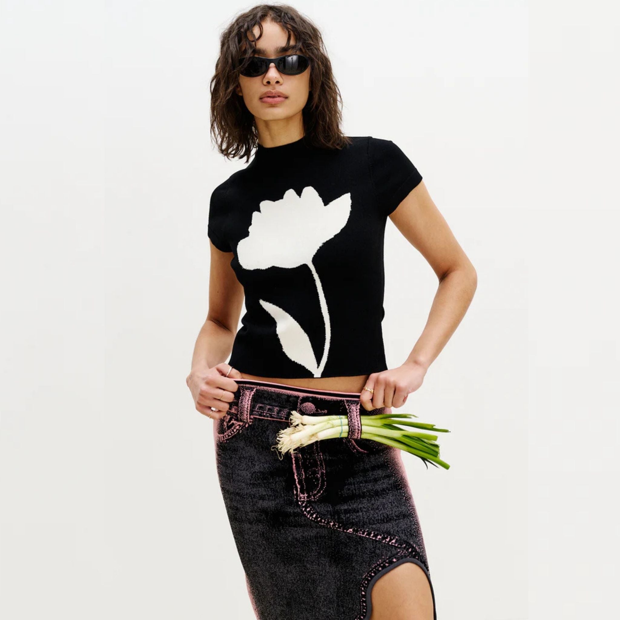 Hana UV Reactive Flower T-shirt