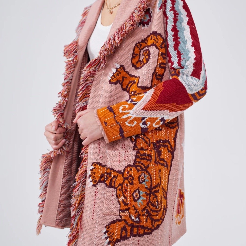 Merino Jacquard Short Cardigan Tibetan Tiger - Pink