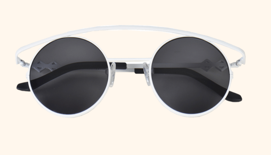 Karen Wazen,Retro’s XL – White ,₹14,500